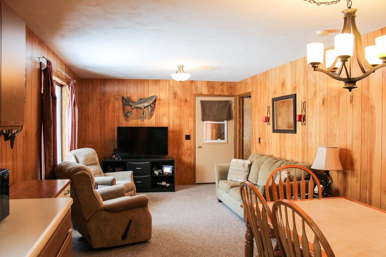 Nitschke'S Northern Resort ミノクア エクステリア 写真